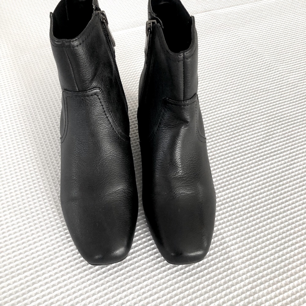 Anne Klein Wedge Leather Booties Size 5M